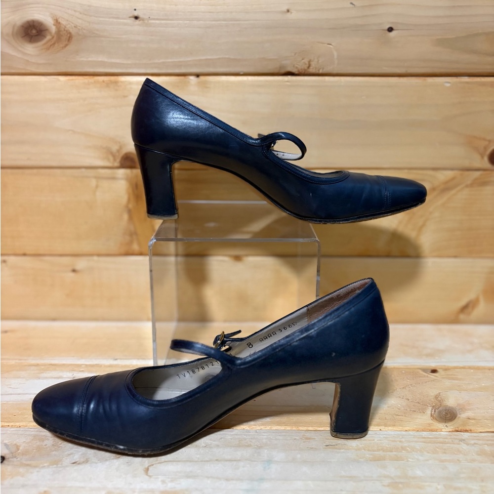 Vintage Salvatore Ferragamo Navy Blue smooth Leather Mary Jane Pump Heels - W 8 - Picture 3 of 9